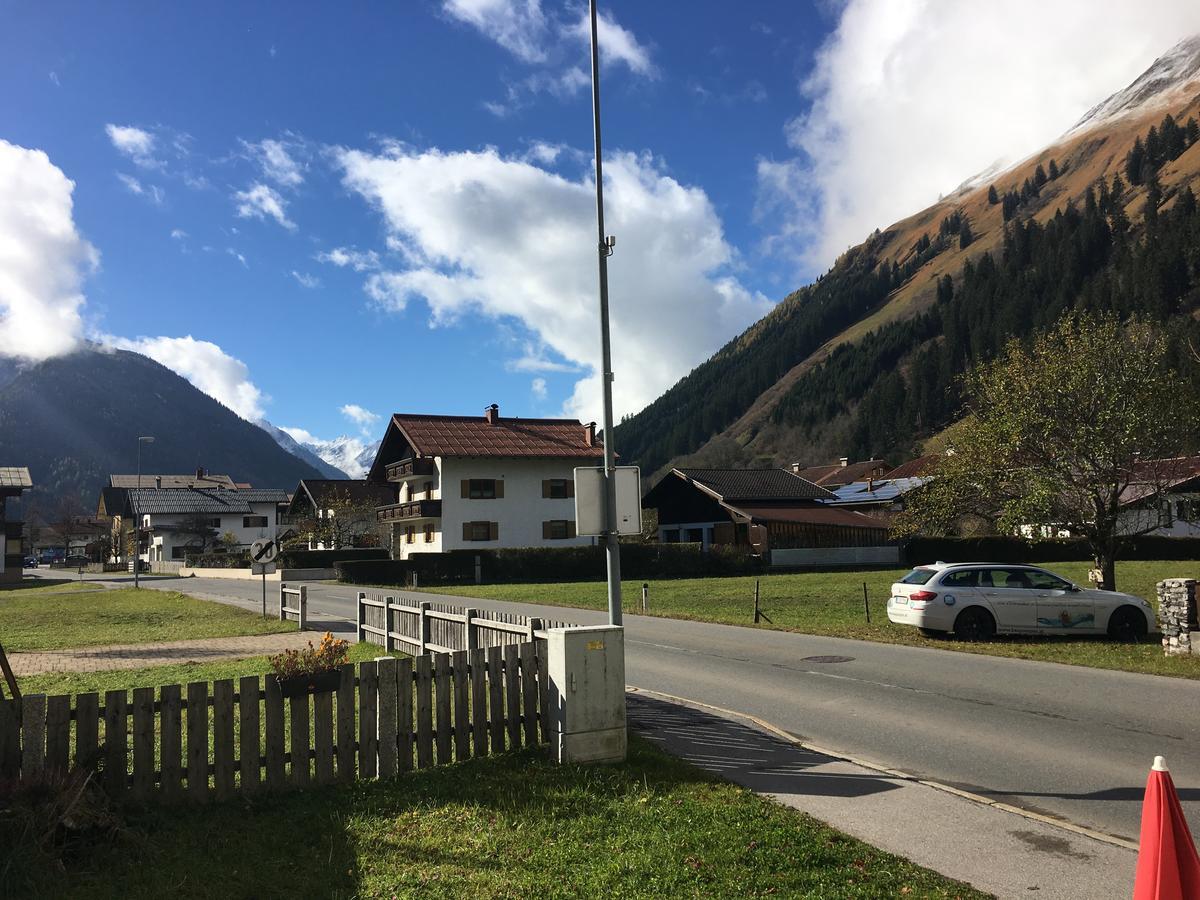 Gasthof Sonne Häselgehr エクステリア 写真